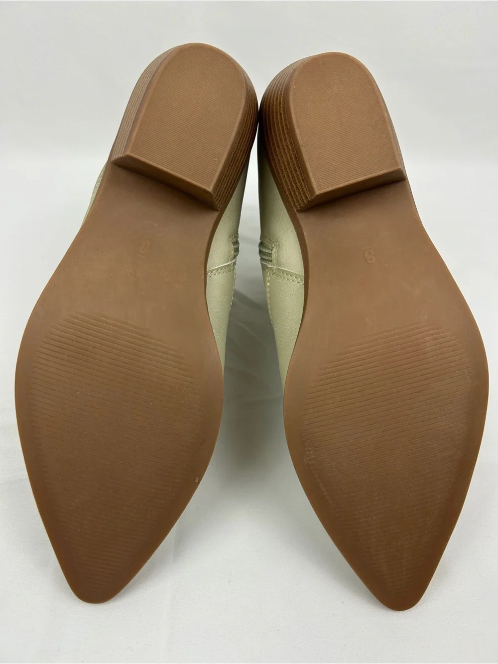 *NEW* Journee Taliah Western Style Ankle Boots Women’s 8 Cream